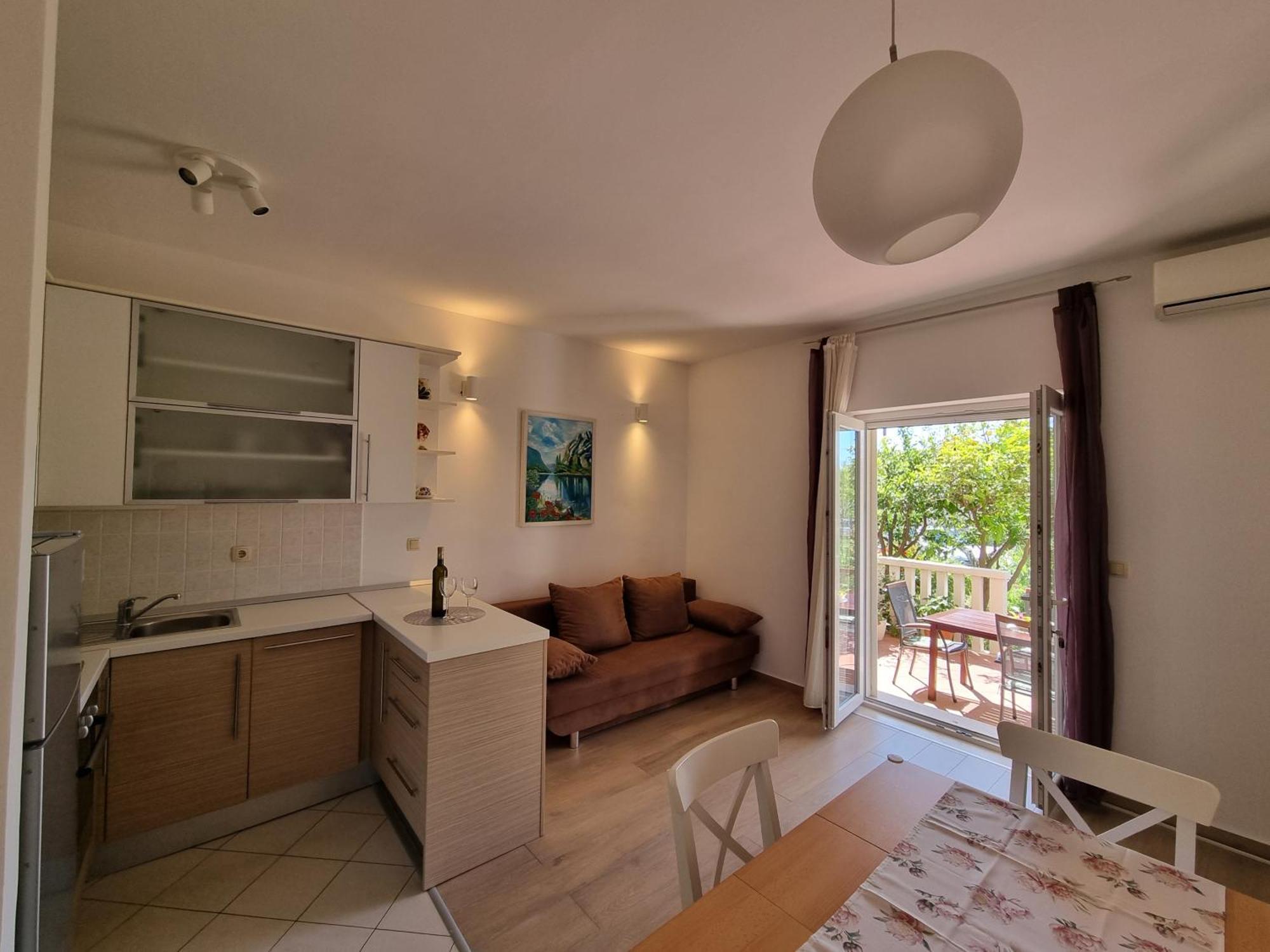 Kadenca * Omis